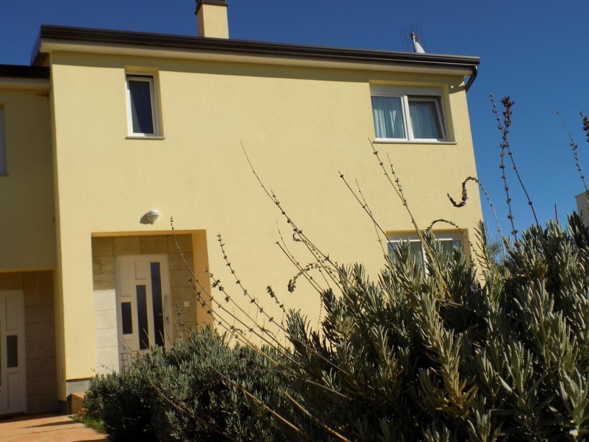 Vila Twins Rosini Exteriér fotografie